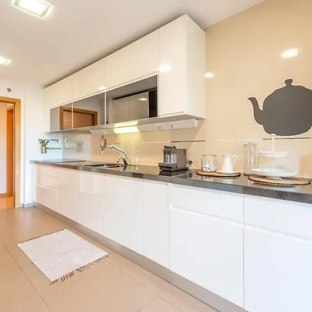 Guestready - Amazing Modern Family